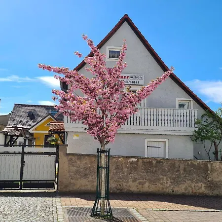 A-heyne Holiday home Weinboehla